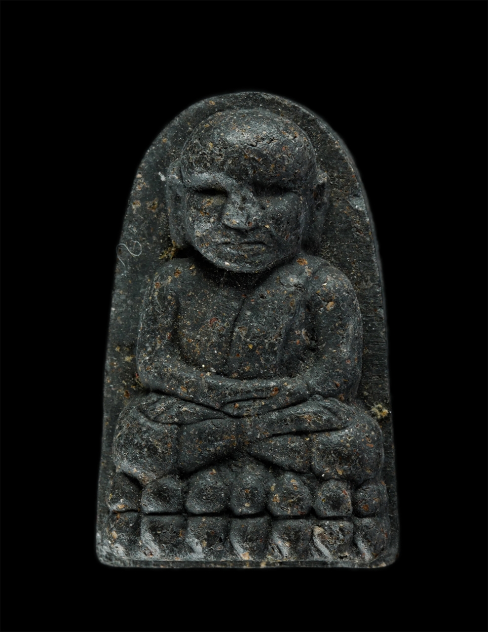 31Jul24 (164)p.jpg - หลวงปู่ทวด วัดช้างให้ เนื้อว่าน พิมพ์พระรอด วัดห้วยมงคล จ.ประจวบคีรีขันธ์ ปี2548 เนื้อผงพุทธคุณ ผงว่าน ผงเหล็กไหล พระเก่าสวย มวลสารดี พิธีใหญ่ | https://kamulet.in.th